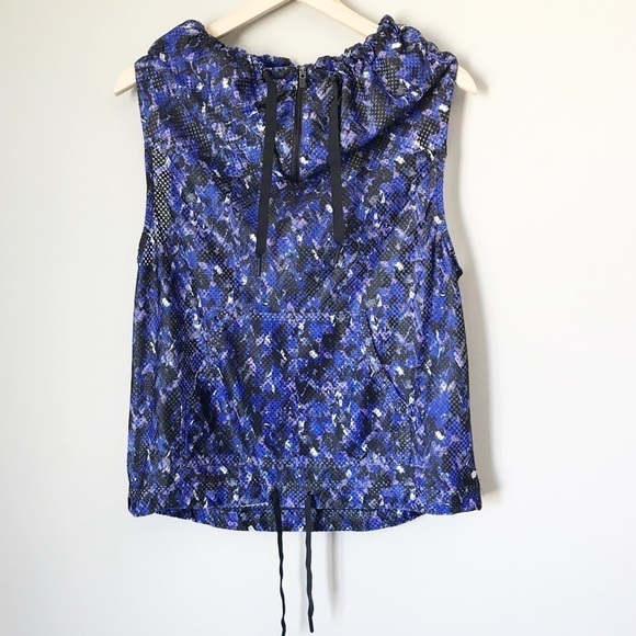 Fabletics by Demi Lovato Damara Vest Blue Camo S? - Picture 3 of 10